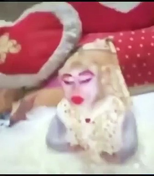 Si