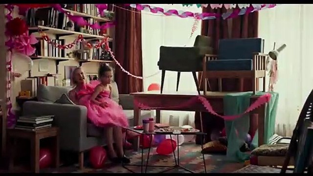 CHANSON DOUCE – Bande-annonce officielle – Karin Viard / Leïla Bekhti (2019)