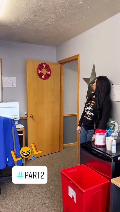 Spooked Co-Worker Throws Everything in Her Hands