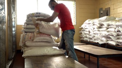 Colegio Clementina Cabezas recibe segunda entrega de la Merienda Escolar 2022