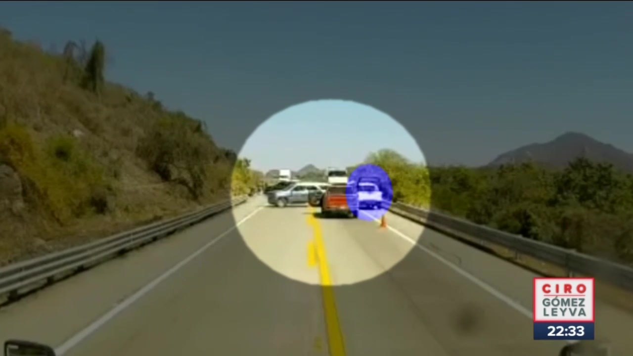 10 camionetas del crimen organizado habrían interceptado a dos autos de GN