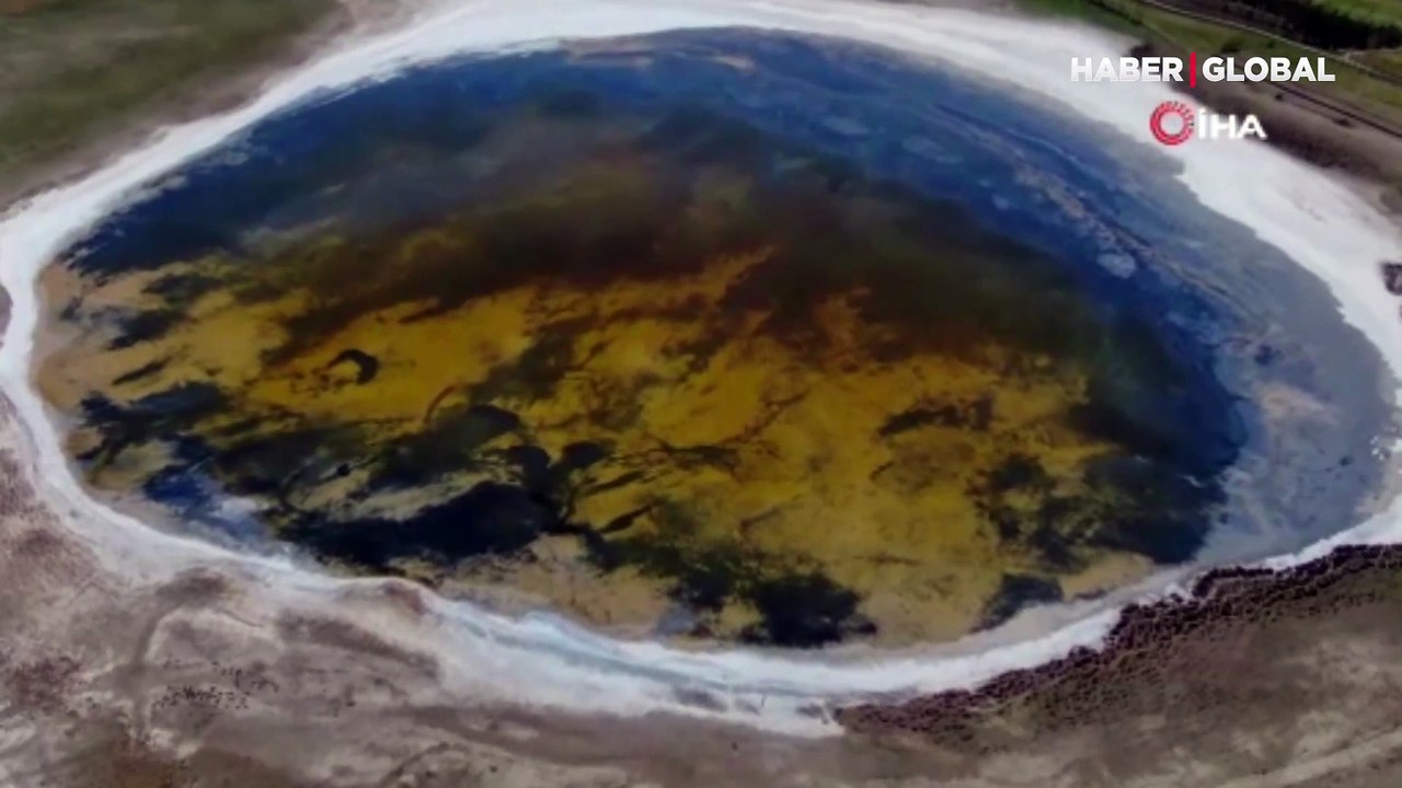 Şaşkına çeviren görüntü! Mavi ve yeşil renklere büründü