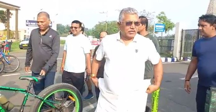 তৃণমূলের জুট মিল নিয়ে প্রতিবাদ মিছিলের প্রসঙ্গে দিলীপ ঘোষ |oneindia bengali