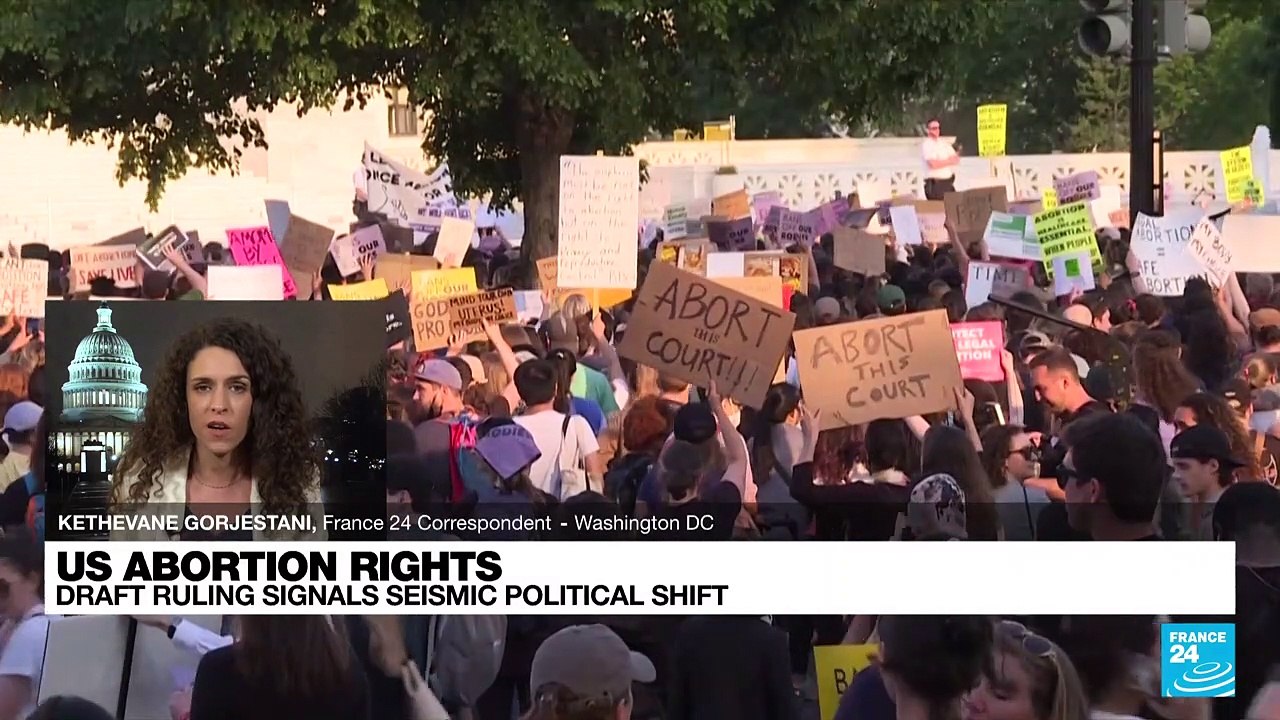 US abortion rights: Thousands protest Supreme C...