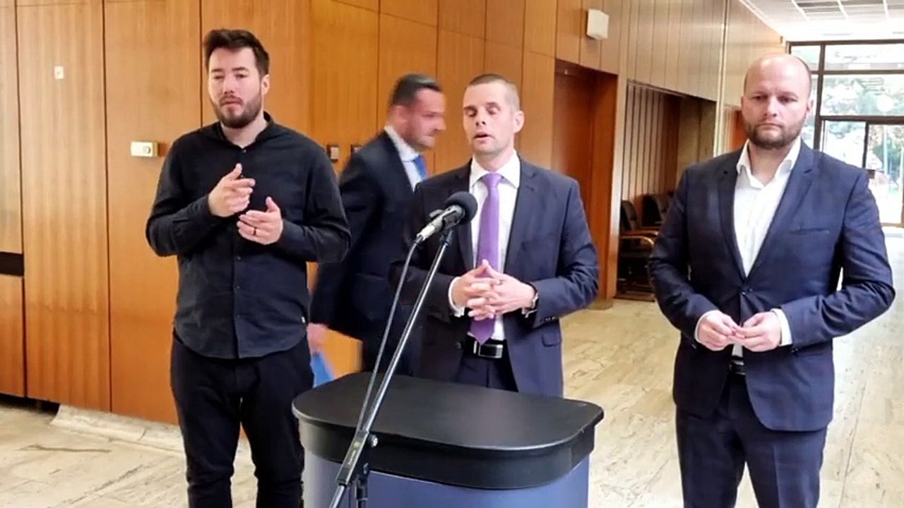 ZÁZNAM: Brífing ministra obrany J. Naďa a štátneho tajomníka MZV M. Klusa