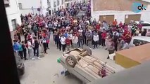 Vecinos de Casariche (Sevilla) vuelcan coches de ladrones tras una oleada de robos en el pueblo