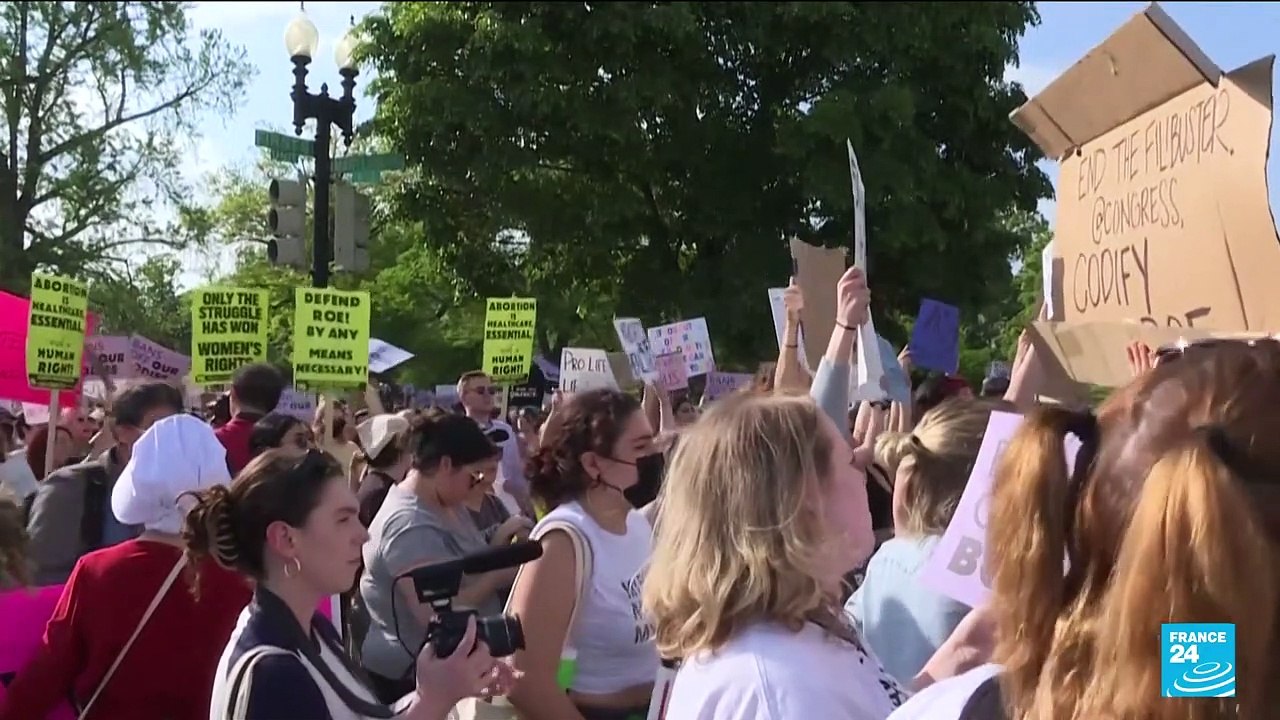 Droit à l'IVG menacé aux Etats-Unis : mobilisation massive dans plusieurs villes du pays