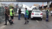İstanbul’da feci kaza kamerada! Minibüs bariyerlere çarparak taklalar attı, yaralılar var