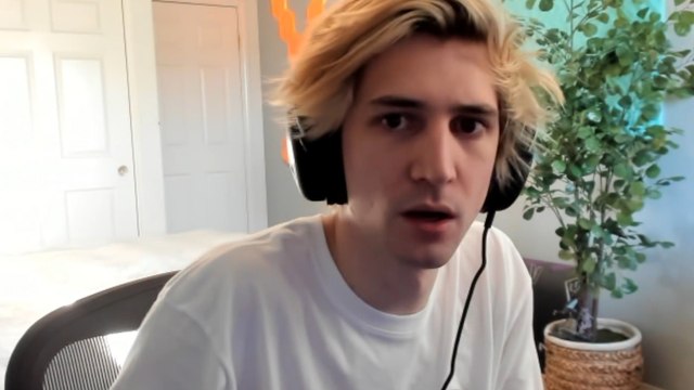 xQc Has Lost Millions, Says He's Addicted