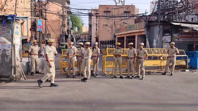 48 घंटे के लिए कर्फ्यू (Curfew) बढ़ाया, इनको छूट की घोषणा
