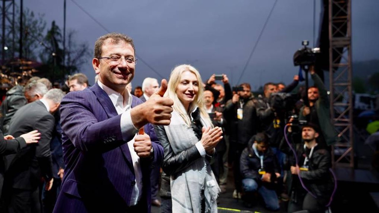 İmamoğlu’ndan Yomralı gençlere: Susan değil, konuşan gençlik istiyoruz