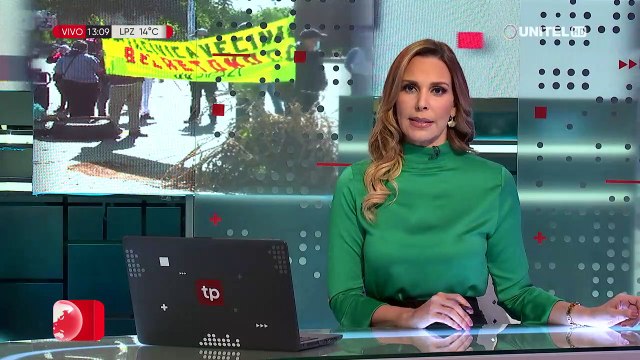 Pedido de delimitación municipal motiva un bloqueo de vecinos en la doble vía Santa Cruz - Cotoca