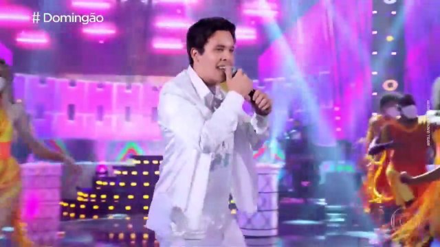 Gloria Groove como Xanddy (Harmonia do Samba) - Vem Neném | Show dos Famosos