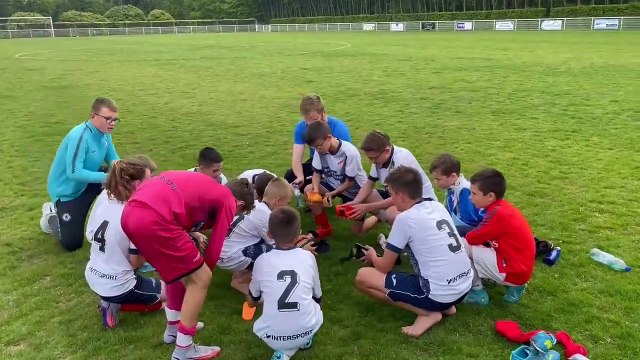Célébration Victoire ! ES Tourville / JS St Nicolas Béthune (championnat U13 D1 le 04/05/2022)