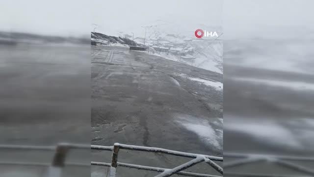 Gümüşhane dağları Mayıs ayında beyaza büründü