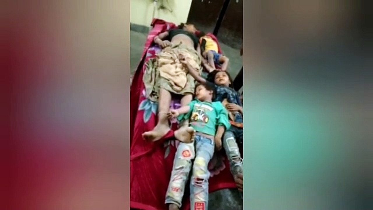 शराब पीने गया था पति, पत्नी ने तीन बच्चों को लग...