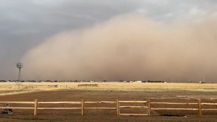 Texas horizon clouded by dust