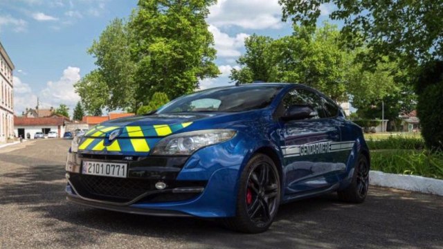 L'Alpine A110, nouveau bolide de la gendarmerie de la Loire