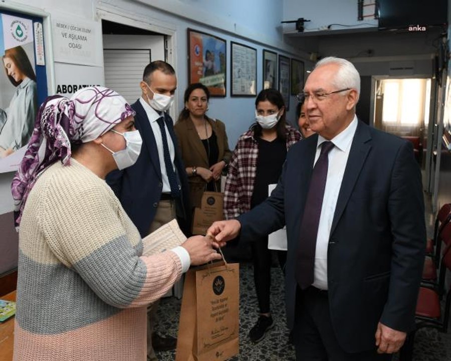 Karabağlar Belediyesi Semt Merkezinde Anneler Günü Kutlaması Etkinliği