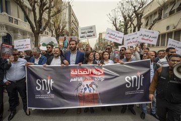 Tunuslu gazetecilerden "basın özgürlüğü" eylemi