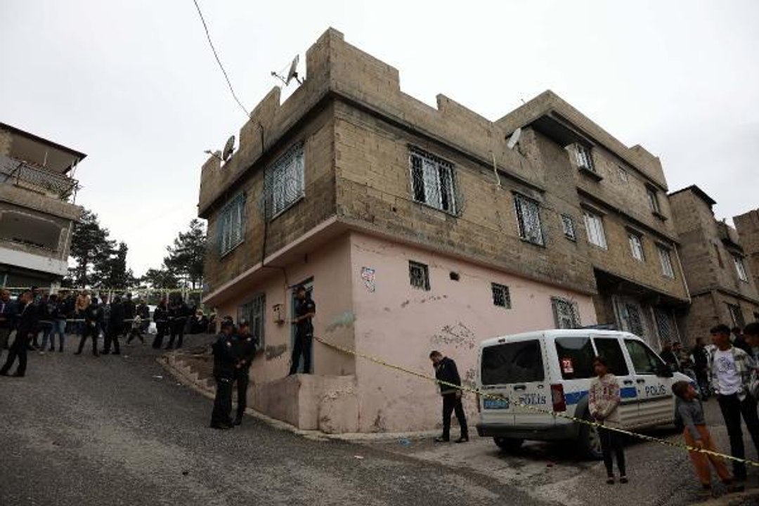 SEYFETTİN, YALNIZ YAŞADIĞI EVİNDE BIÇAKLANARAK ÖLDÜRÜLDÜ