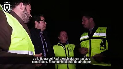 Traslado estatua Padre Anchieta en rotonda La Laguna