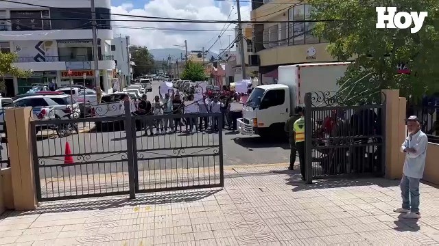 Estefan Berroa: Piden justicia por muerte frente al Palacio de Justicia de SFM