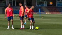 Xavi continúa preparando el partido ante el Betis