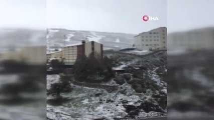 Tải video: Mayıs ayında yağan kar Erciyes'i beyaza büründü