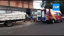 Homem sofre queda em obra no Centro e precisa ser socorrido pelo Corpo de Bombeiros