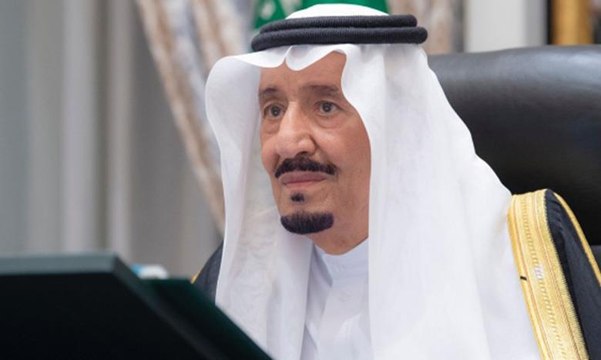 تفاعل واسع مع فيديو معايدة ولي العهد لخادم الحرمين في عيد الفطر