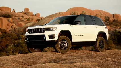 2022 Jeep Grand Cherokee 4xe Trailhawk First Drive
