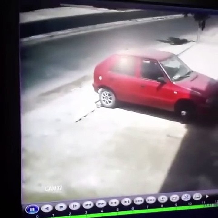 لحظة مصرع أسرة مكونة من 4 أفراد بكفر الشيخ في ح...