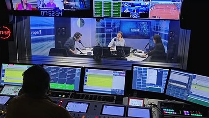 Les divisions à gauche, une aubaine pour Macron qui gagne du temps