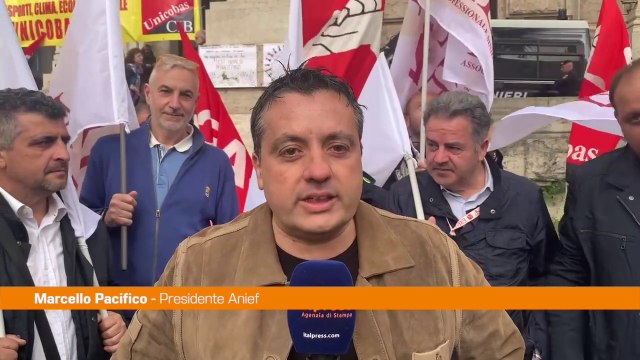 Scuola, Pacifico Il Parlamento cambi la riforma