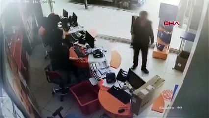 Kargo teslimat kodunu paylaştığına bin pişman oldu!