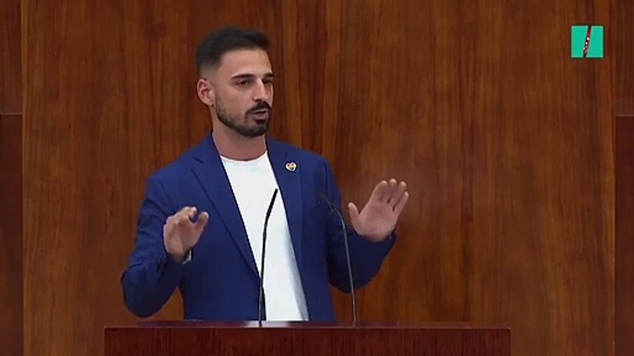 Un diputado del PSOE le dice a una de Vox que e...