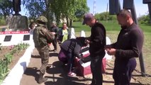 Russian servicemen on the eve of Victory Day improve the memorial to Soviet soldiers in LPR