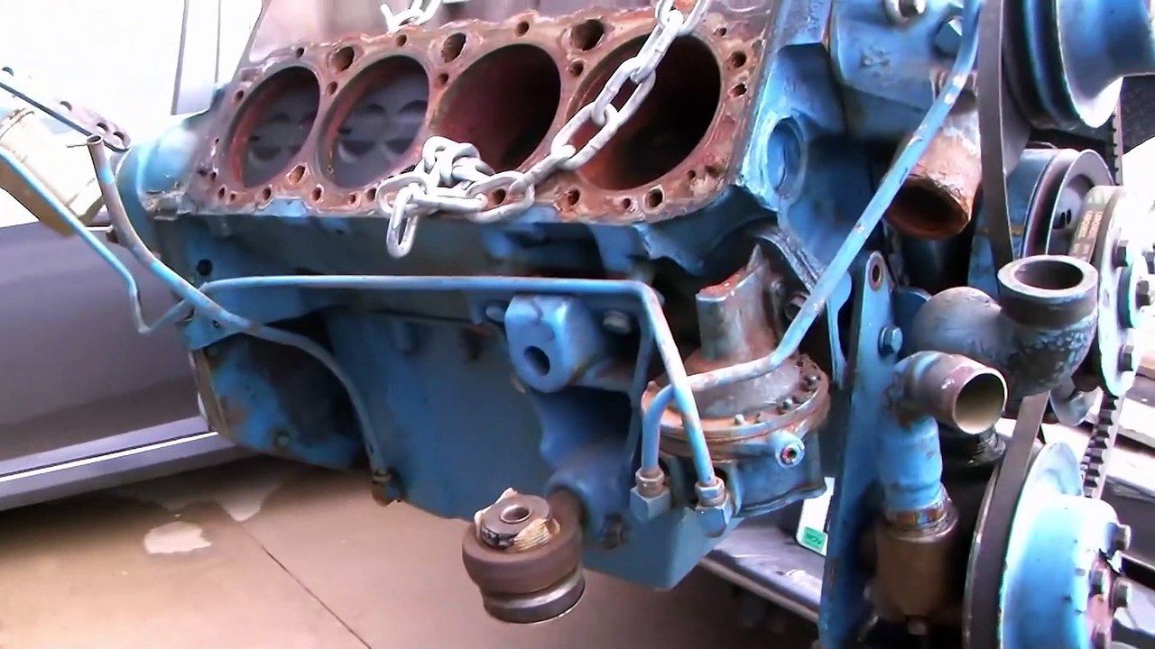 Restoring twin Crusader CH270 marine engines on a 1978 Carver Mariner 33 boat after being abandoned!