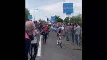 Tour d'Italie 2022 - Mathieu Van der Poel gagne la 1ère étape et le maillot Rose ! Biniam Girmay 2e, Caleb Ewan a chuté !