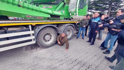 BOLU'DA MEZARLIKTAN GEÇECEK YOL NEDENİYLE GERGİNLİK YAŞANDI