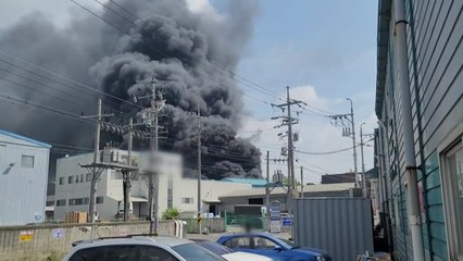 김포 공장 두 곳에서 10분 간격으로 잇따라 불 / YTN
