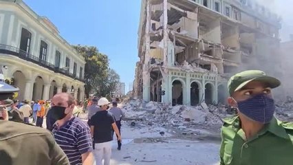 Una potente explosión destruye el Hotel Saratoga de La Habana