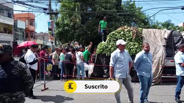 Abinader: “Estamos haciendo todo lo posible para llevar los alimentos al mejor precio”