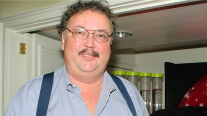 VOICI : Friends : mort de l'acteur Mike Hagerty à l'âge de 67 ans