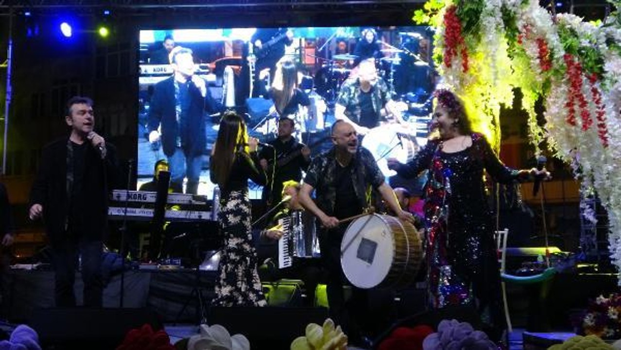 Suzan Kardeş, Edirnelileri coşturdu