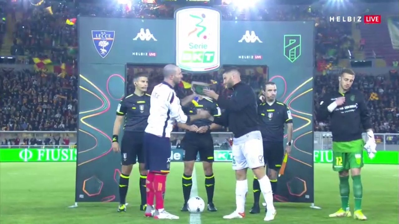 Lecce v Pordenone