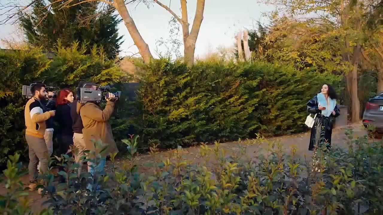 Love Is In The Air Capitulo 68 La nueva directora de relaciones publicas