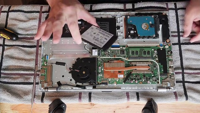 Asus Vivobook X712J Disassembly and SSD Upgrade - Easy to Open, Flexible Upgrades! - Jody Bruchon