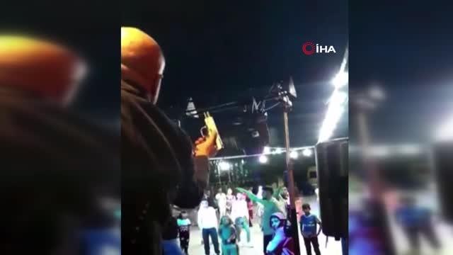 Düğün magandaları yaptıkları sosyal medya canlı yayını sayesinde enselendi